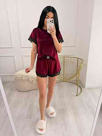 Жіноча піжама двійка з велюру з мереживом Бордовий Одеса