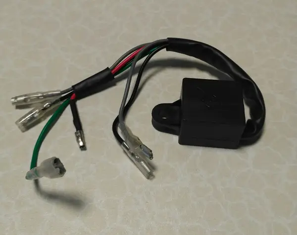 Комутатор бензогенератора ET-950 Мукачево - фото 1