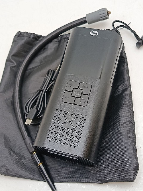 Портативний акумуляторний компресор GGV 2000mAh — Автомобільний насос + Power Bank + Ліхтар (Товар вживаний) Луцк - изображение 2