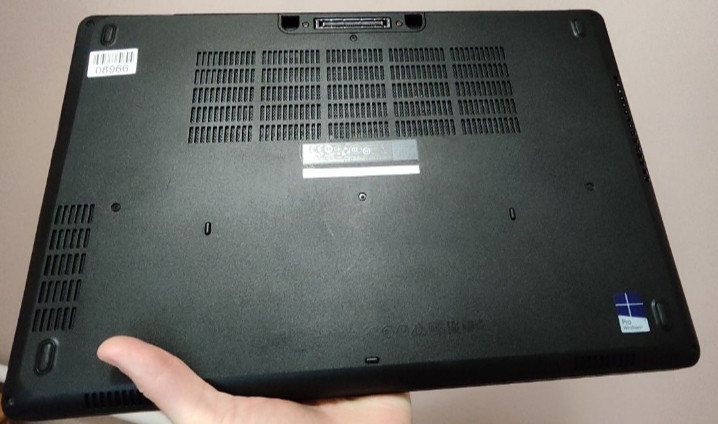 Ноутбук: Dell 5570 8/256Gb. 15-6440 Full HD IPS. Київ - фото 6