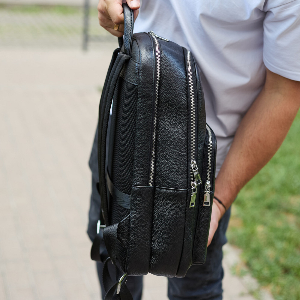 Класичний чоловічий рюкзак зі шкіри 42х30х16, практичний аксесуар для ноутбука та документів, чорний Київ - фото 7