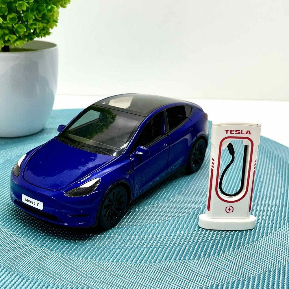 Машина Автосвіт Tesla Model Y інерційна відчиняються двері капот багажник 17см Синя (AP-2001) Чернигов - изображение 1
