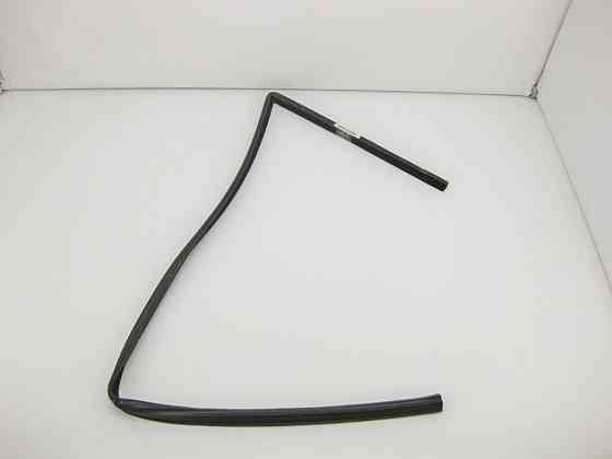 Mercedes-Benz  A2117250125 Ущільнювач опускного скла передніх лівих дверей E-Class W211 Одеса