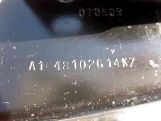 Mercedes-Benz  A1648102614 Правий кронштейн кріплення сітки - перегородки салону та багажника ML W164 Одесса