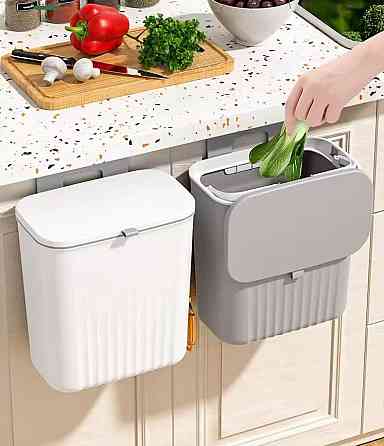 Ведро с крышкой для мусора кухонное, контейнер для отходов навесной на дверь,пластиковое,цвет серый Каменец-Подольский
