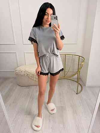 Жіноча піжама-двійка з велюру з мереживом Сірий Одеса