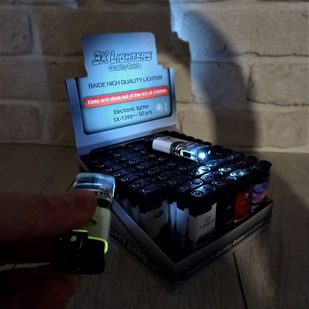 Зажигалка с фонарем турбо-пламя принт Машина уп/50шт Turbo1309-4 Харьков - изображение 7