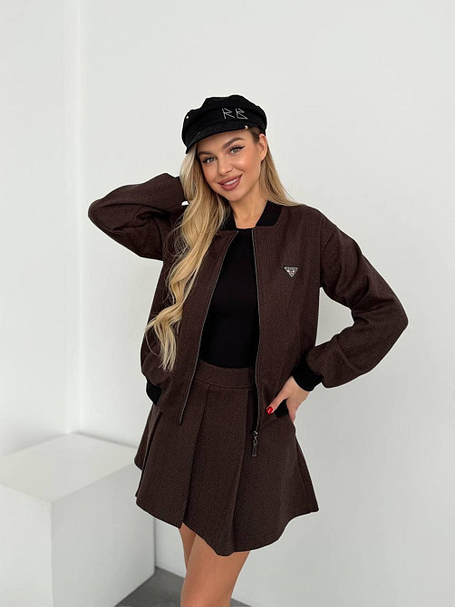 Женский стильный костюм двойка: бомбер на подкладке + юбка - шорты кашемир Шоколад, 48 Одесса - изображение 1