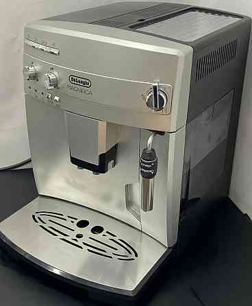 Кофемашина Delonghi Magnifica. Киев