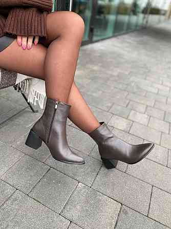 Черевики жіночі з натуральної шкіри демісезонні 6057 шоколадні на підборах / Черевики весна-осі Коломия