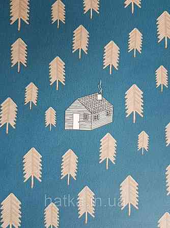 Шпалери флізелінові дитячі Caselio Our Planet дерева ялинки будиночки намети коричневі на темно синьому Київ