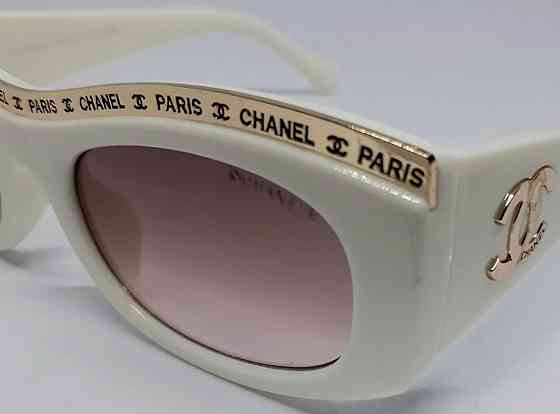 Брендовые женские очки бежево розовые в белой глянцевой оправе. Киев