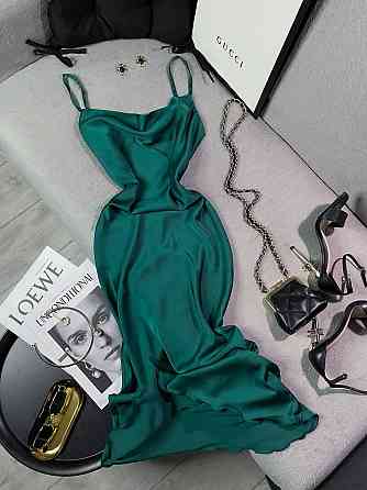 Жіноче романтичне елегантне плаття шовк Зелений, 42/44 Одеса