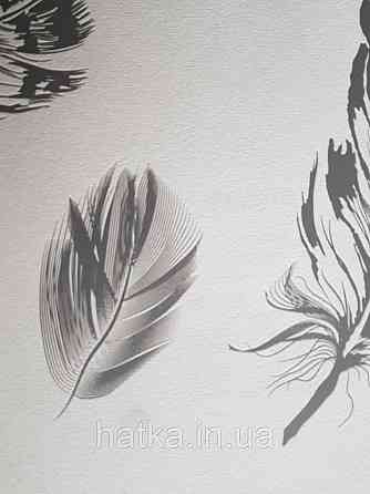 Обои виниловые на флизелине Marburg 82112 Felicita темно серые перья птиц на молочном фоне Киев
