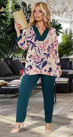 Стильний брючний костюм великого розміру (50) Київ