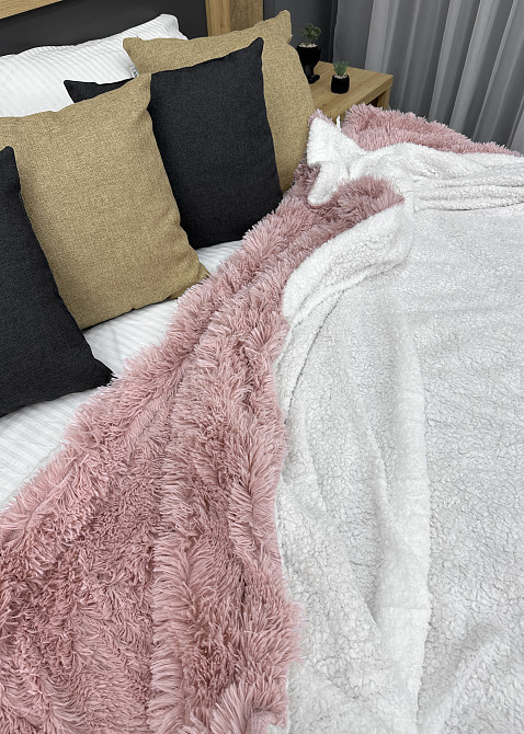 Плед-покривало 200х230 см (+-10см) Травка на овчині колір пудровий з білим (87-221) Київ - фото 6