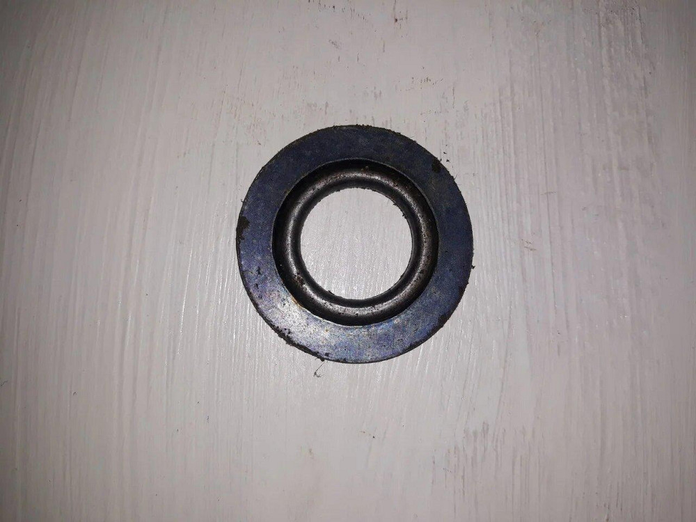 Тарелка клапана (пружины) нижняя ГАЗ 24. 13-1007022 Харьков - изображение 1