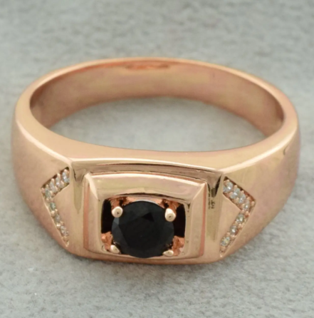 Печатка Xuping 11213 черные фианиты, позолота РО, ширина 8 мм, размер 20, вес 5,4 г, мужская Киев