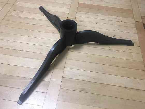 Подставка под елку на высоту мах 1,8-1,9 м, диаметр 5 см, черный, тренога для елки из полипропилена, Украина. Киев