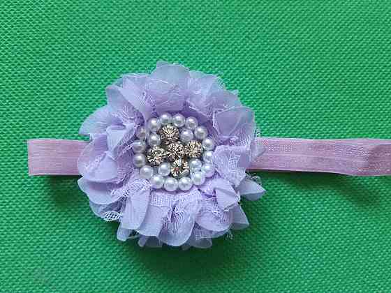 Детская повязка с жемчугом сиреневая - размер цветка 8см, размер универсальный (на резинке) Киев