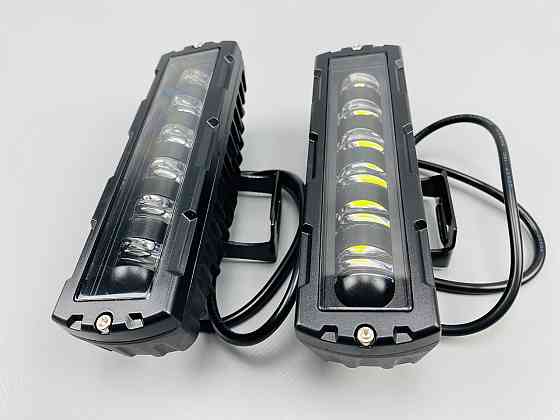 Прямокутна протитуманна світлодіодна лампа для позашляховиків фара 30W LED 6 Led діодів 3D лінза 9-32V Мукачево