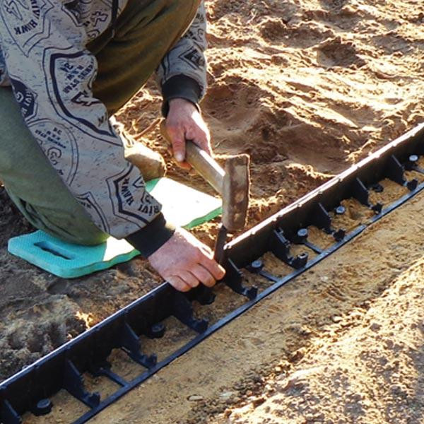 Кілочок для кріплення бордюру 25см (по 50шт) Bradas, Польща Київ - фото 2