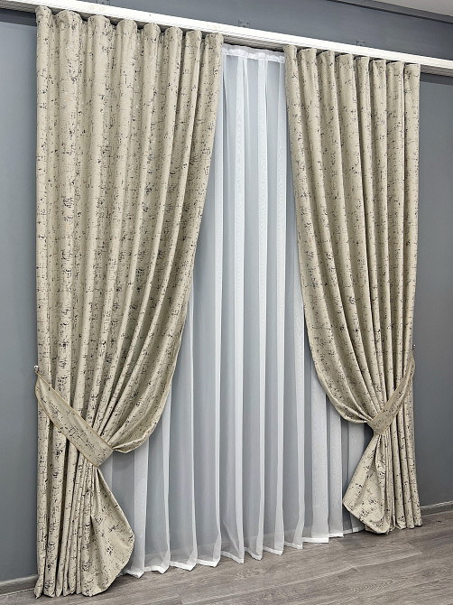 Комплект готовых штор VR-Textil Бархат Mirage № 2032ш Бежевый 200х275 см 2 шт (32-392) Киев - изображение 3