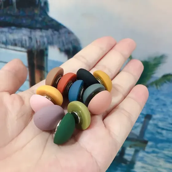 Набір кольорових магнітів на холодильник – круглі 1.8 см, ABS пластик, 10 шт Київ