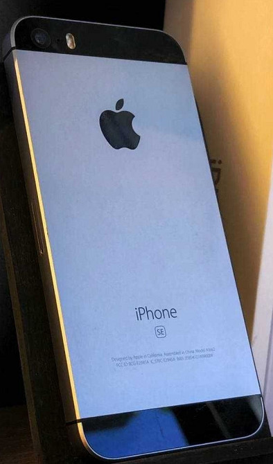 Apple iPhone SE 16/32 /128 Gb Киев - изображение 1