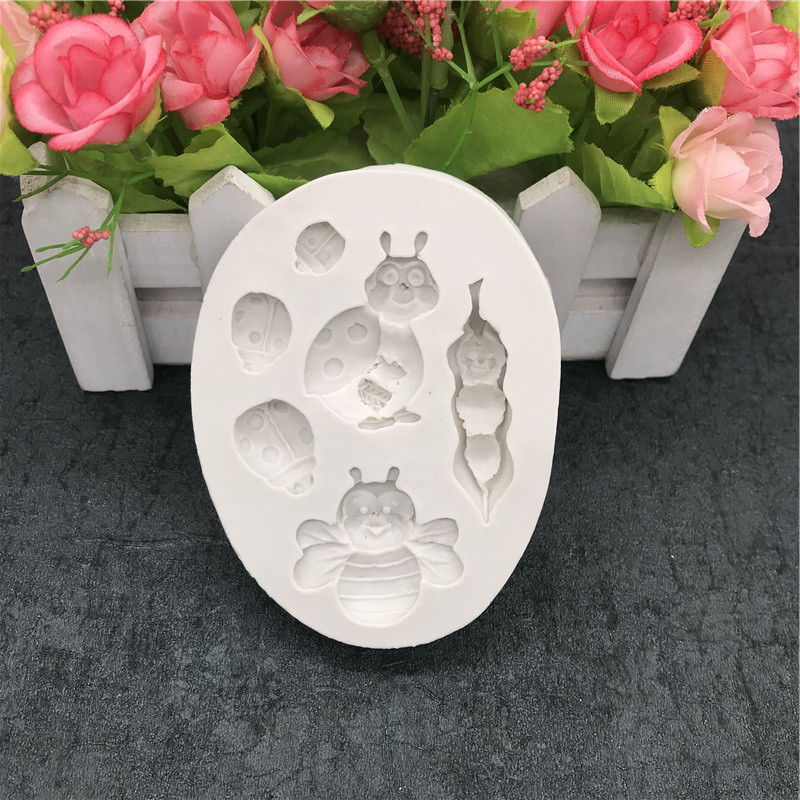 Молд силиконовый Божьи коровки пчела 98 на 72 мм серый Киев - изображение 8