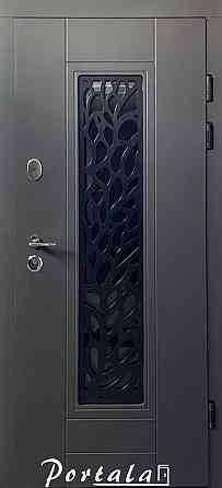 Двери уличные, МДФ-покраска по RAL,серия ТРИО, модель Р-6 Ковка Киев