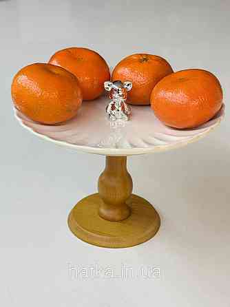 Тортівниця підставка для торта на ніжці «White kitchen» 21*13,5 см кераміка+дерево 8030-323 Київ