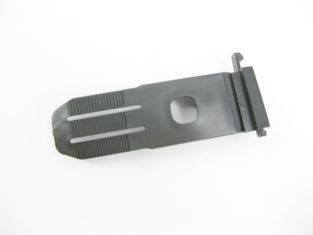 Mercedes-Benz  A2128855614 Новий пластиковий верхній тримач - кронштейн радіаторної решітки центральний E-Class W212 Одесса - изображение 1