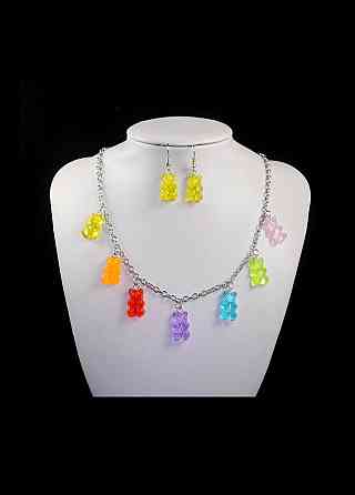 Бижутерия с мишками (набор) - в набор входит сережки желтые и ожерелье, материал смола Киев