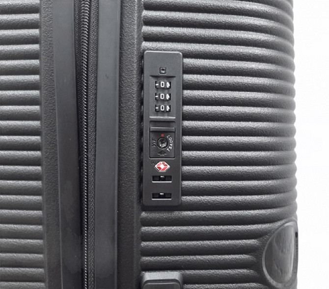 Чемодан пластиковый AIRTEX 246 большой черный Киев - изображение 7