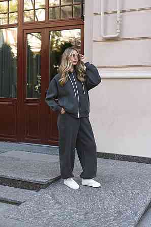 Жіночий прогулянковий теплий костюм: кофта та штани з турецької тринитки на флісі Графіт Одеса