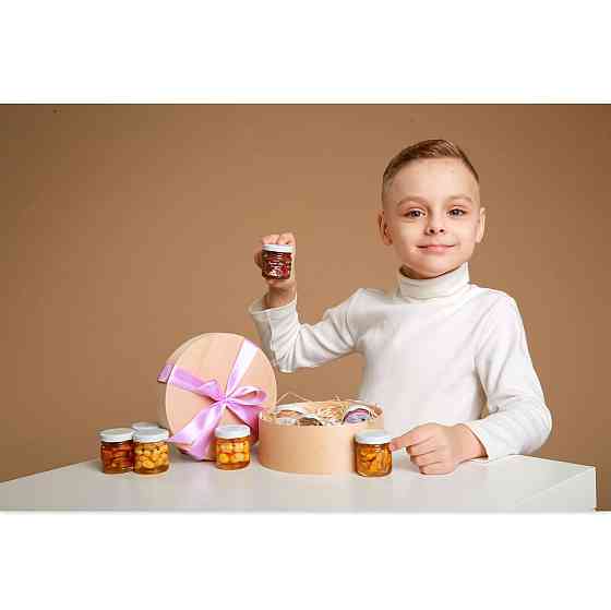 Подарунковий набір у шпоновій коробочці з 5 шт по 50 грамів горіхами в меду №7 Одеса