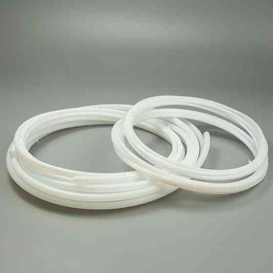 Трубка PTFE тефлоновая 1 м 2x4 мм, для филамента 1.75 мм 3D-печать температура -180~250°C Киев