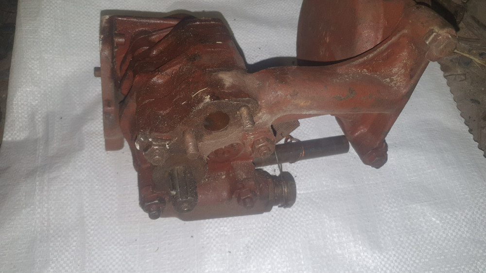 Насос оливний у зборі Д-108 (Т-100). СССР. Харків - фото 1