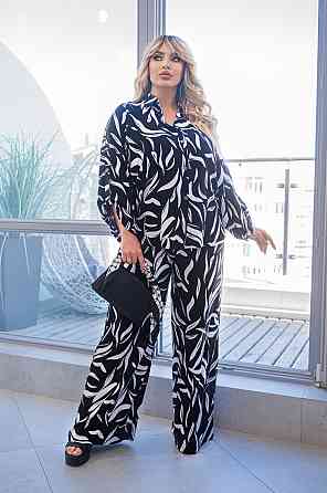 Свободный костюм с вырезом на спине Maksin батал Киев