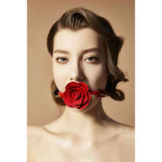 Кляп троянда із силікону та італійської шкіри Rose Ball Gag UPKO Sex Aura Київ