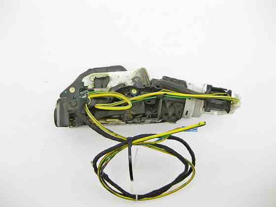 Mercedes-Benz  A2207301935 Замок задніх лівих дверей з дотяжкою S-Class W220 Одеса