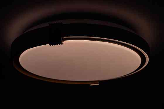 COLISEUM матовый 60W 395*60мм 3000К-6500К с ДУ белое золото Киев