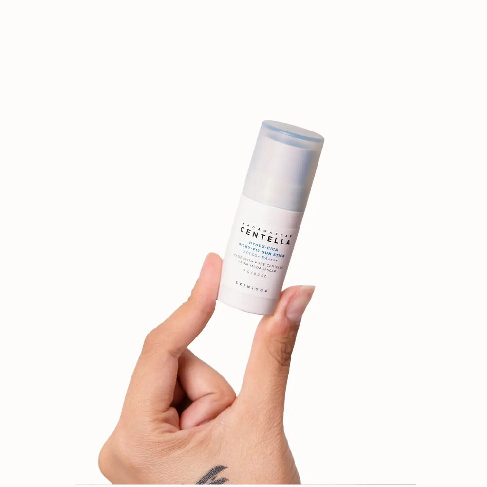 Солнцезащитный стbк с шелковым финишем Madagascar Centella Hyalu-Cica Silky-fit Sun Stick SKIN1004 7 г Киев - изображение 1
