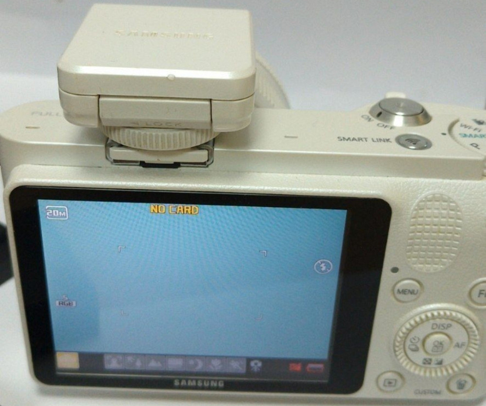 Фотоапарат Samsung 1000NX Київ - фото 3