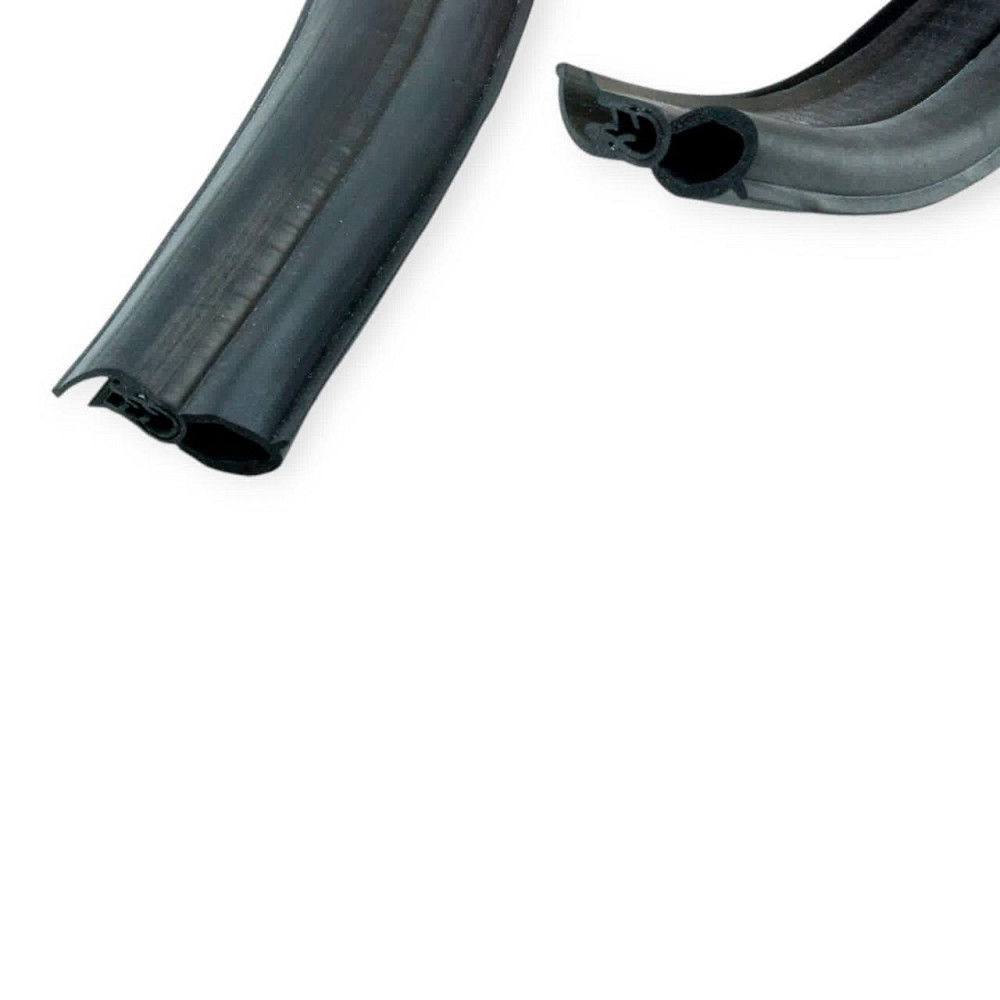 Ущільнювач 2110, 1118 (1500 мм) капота Мукачево - фото 1