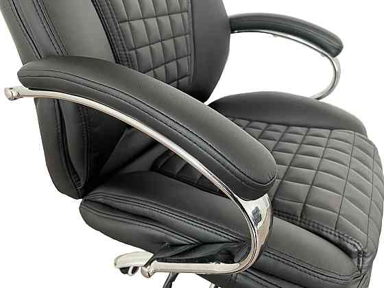 Офісне крісло керівника Tehforward Tesla хром Anyfix Чорний Дніпро