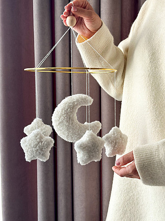 Дитячий мобіль на ліжечко для немовлят ручної роботи WooolyWool «Зірки» Київ - фото 2