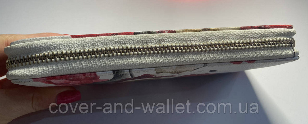 Жіночий гаманець на блискавці з квітковим принтом білого кольору NA Київ - фото 8