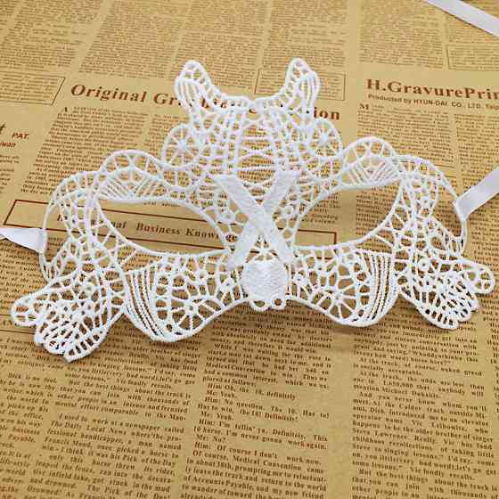 Маска маскарадна із мережива 23 на 10 см білий Київ